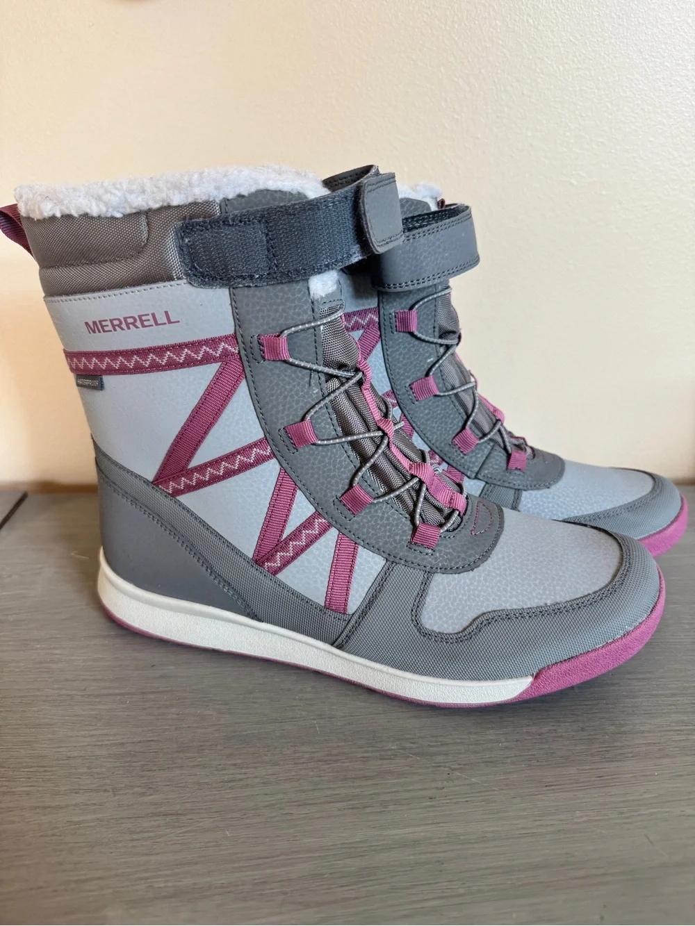 Merrell snow boots size 7 snow crush 2.0 gray pink purple